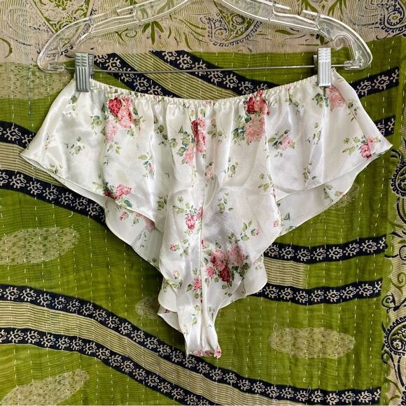 Rare Victoria’s Secret Gold Label 2 Piece Floral Pajama Set Size Small - Picture 6 of 13